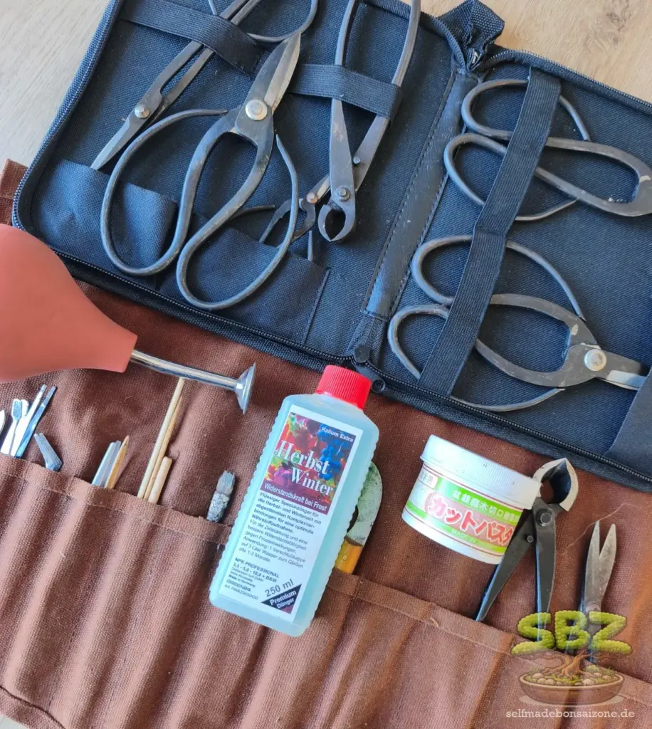 Bonsai Werkzeug-Set mit Erstausrüstung als Grundausstattung für Bonsai Anfänger beim Einstieg ins Hobby.